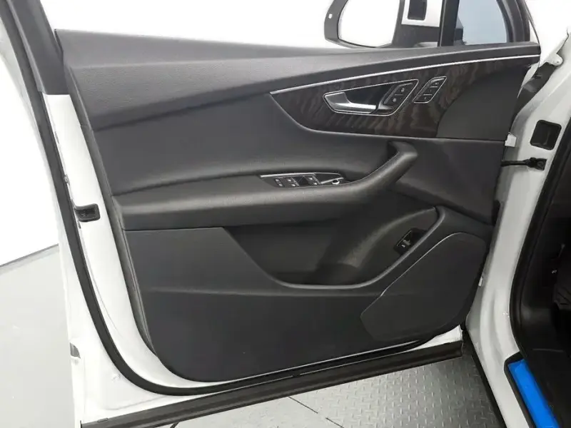 2021 Audi Q7 с пробегом 41 576 км
