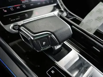 2023 Audi Q7 с пробегом 50 952 км