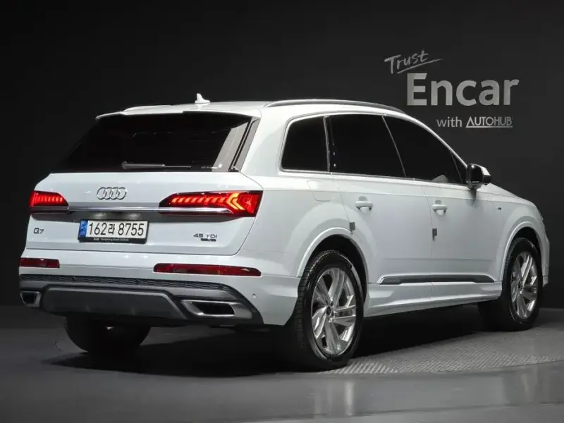 2021 Audi Q7 с пробегом 67 144 км