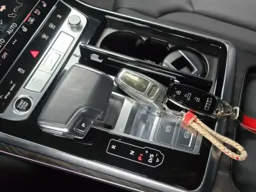 2021 Audi Q7 с пробегом 67 144 км