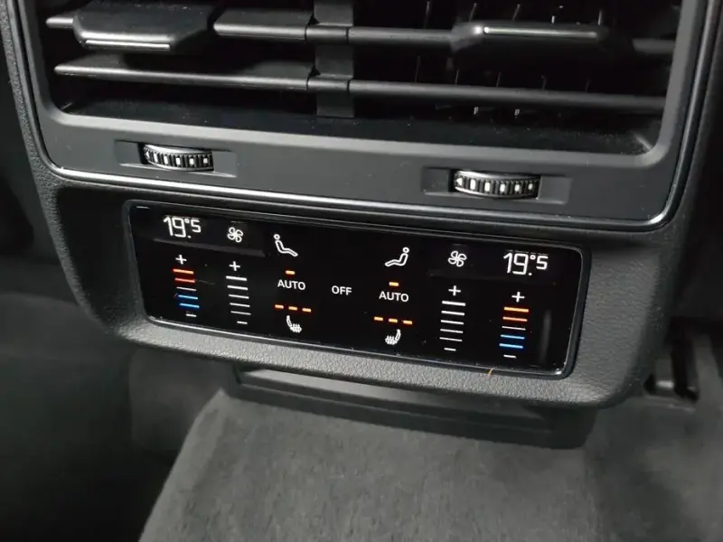 2021 Audi Q7 с пробегом 67 144 км