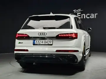 2023 Audi Q7 с пробегом 27 072 км