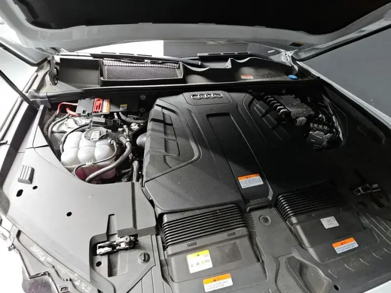 2023 Audi Q7 с пробегом 27 072 км