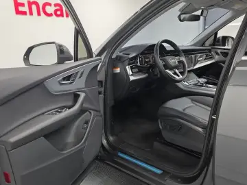 2021 Audi Q7 с пробегом 29 471 км