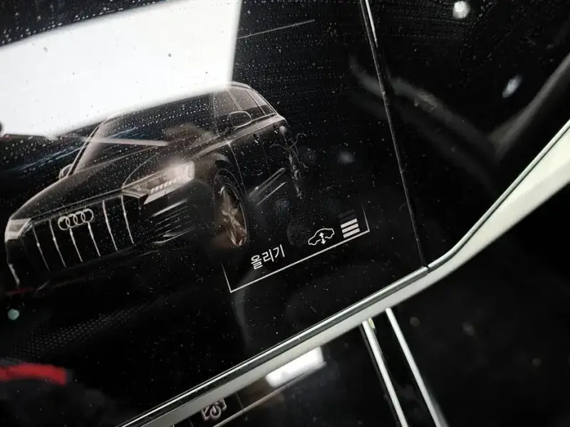 2023 Audi Q7 с пробегом 27 072 км