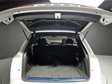 2023 Audi Q7 с пробегом 27 072 км