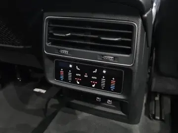 2021 Audi Q7 с пробегом 29 471 км
