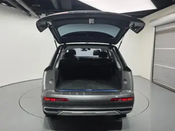 2021 Audi Q7 с пробегом 29 471 км