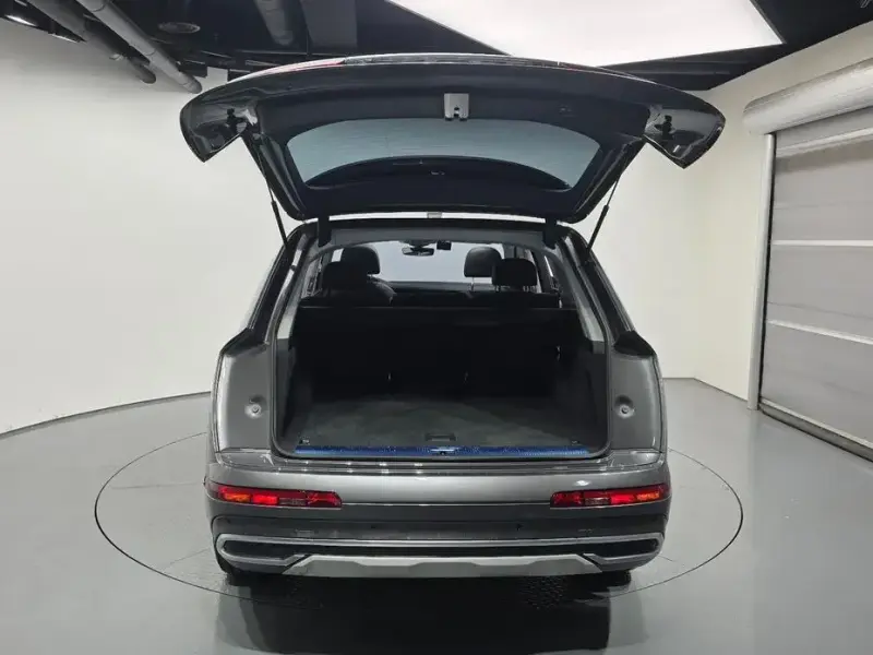 2021 Audi Q7 с пробегом 29 471 км