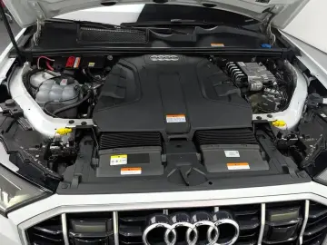2023 Audi Q7 с пробегом 26 384 км