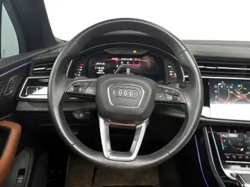 2023 Audi Q7 с пробегом 26 384 км