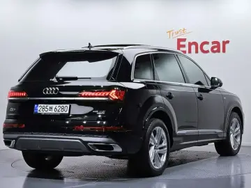2022 Audi Q7 с пробегом 40 858 км