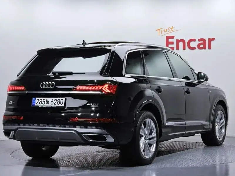 2022 Audi Q7 с пробегом 40 858 км