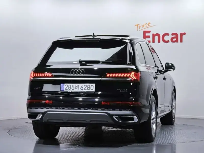 2022 Audi Q7 с пробегом 40 858 км