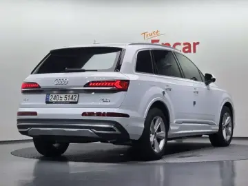 2022 Audi Q7 с пробегом 50 891 км