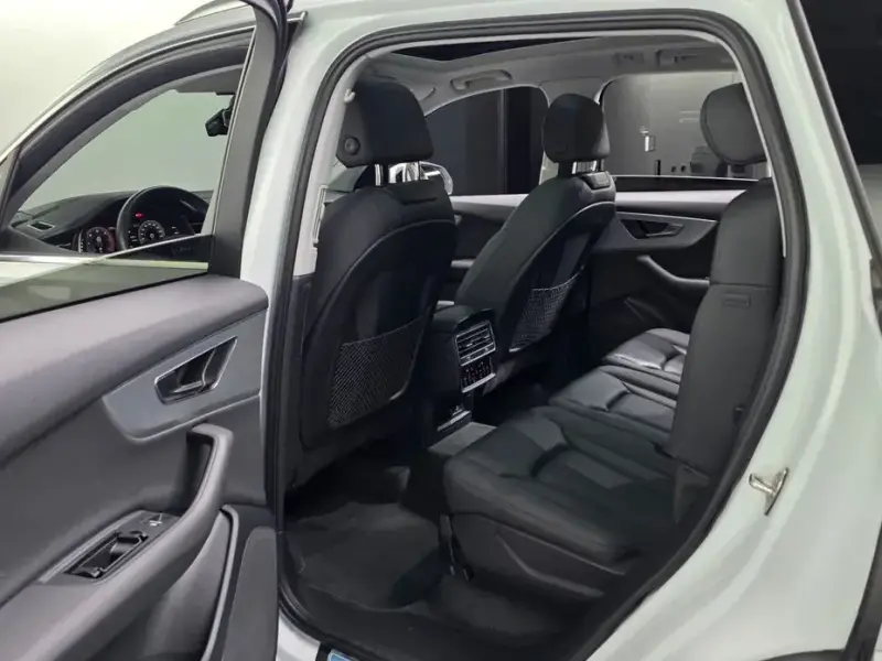2022 Audi Q7 с пробегом 50 891 км