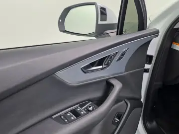 2022 Audi Q7 с пробегом 50 891 км