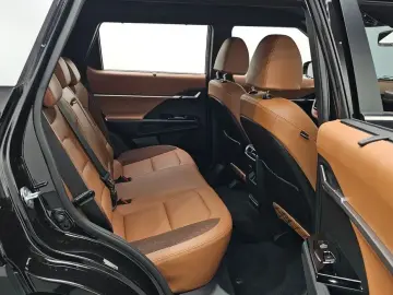 2023   с пробегом 48 153 км