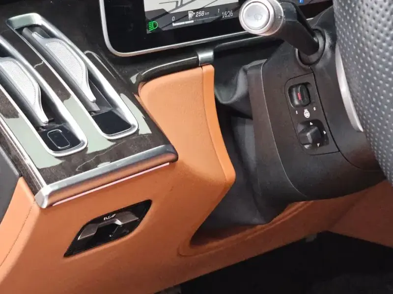 2022 Mercedes-Benz S-Класс с пробегом 56 258 км
