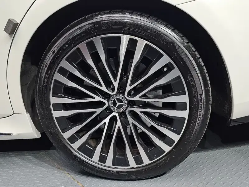 2023 Mercedes-Benz S-Класс с пробегом 28 461 км