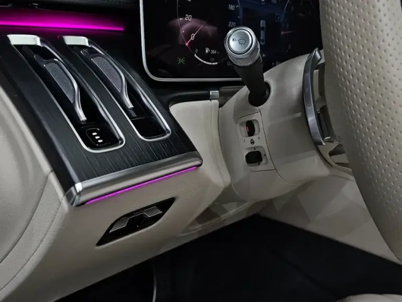 2023 Mercedes-Benz S-Класс с пробегом 28 461 км