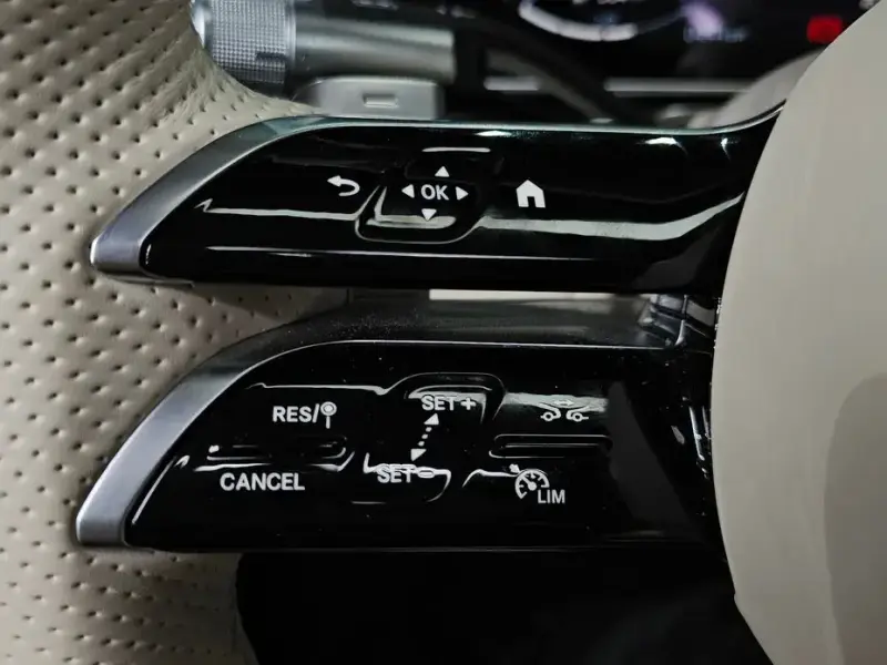 2023 Mercedes-Benz S-Класс с пробегом 28 461 км