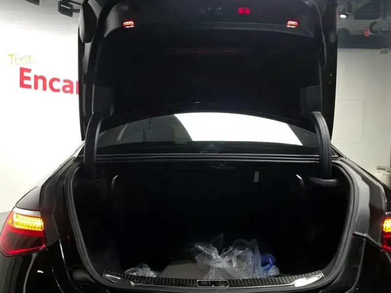 2022 Mercedes-Benz S-Класс с пробегом 94 055 км
