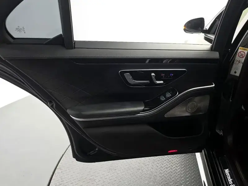 2022 Mercedes-Benz S-Класс с пробегом 94 055 км