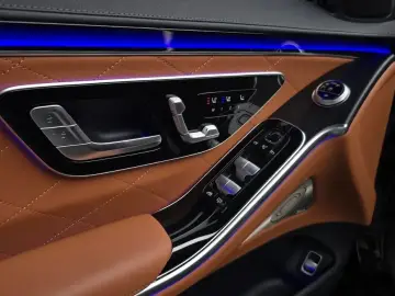 2023 Mercedes-Benz S-Класс с пробегом 15 695 км