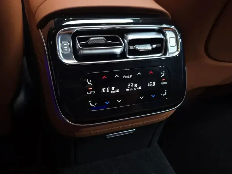 2023 Mercedes-Benz S-Класс с пробегом 15 695 км