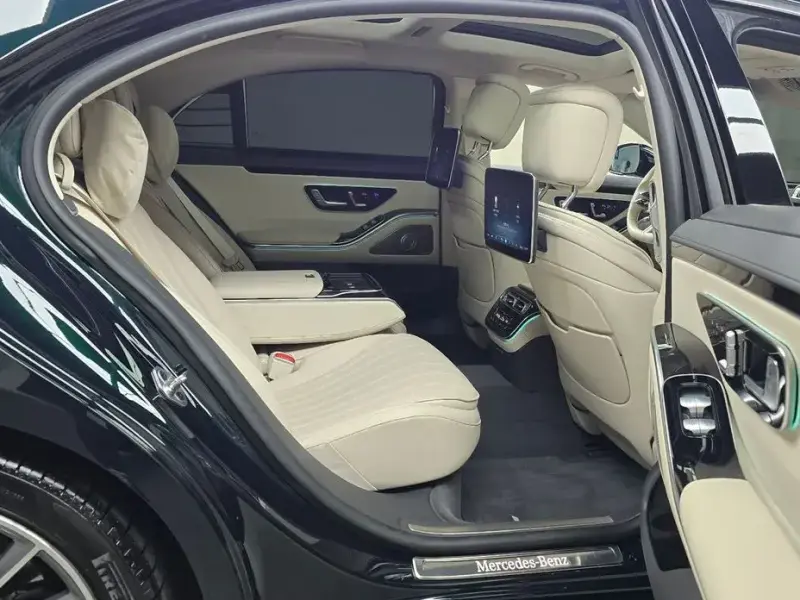2022 Mercedes-Benz S-Класс с пробегом 35 298 км