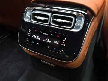 2022 Mercedes-Benz S-Класс с пробегом 67 598 км
