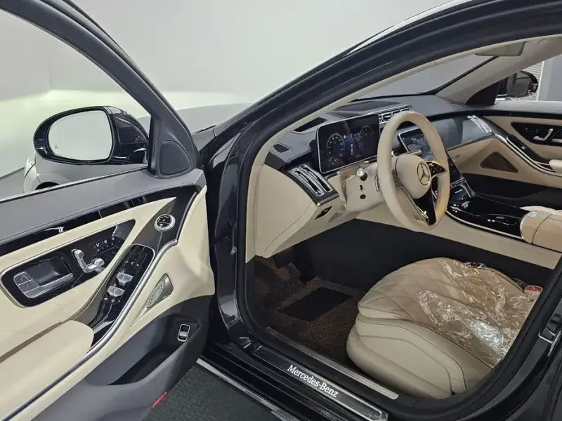 2023 Mercedes-Benz S-Класс с пробегом 60 736 км