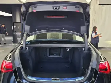 2022 Mercedes-Benz S-Класс с пробегом 58 938 км