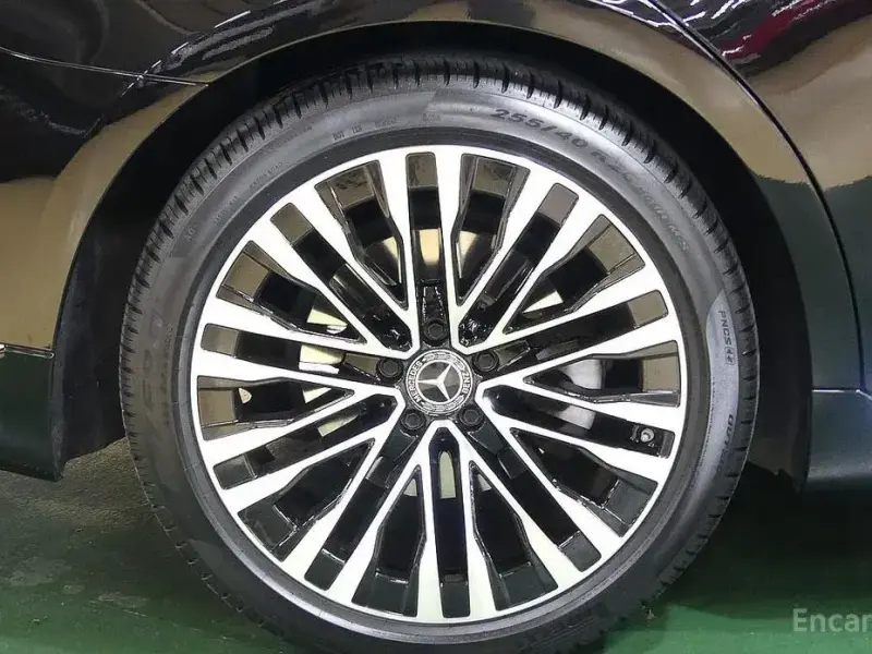 2023 Mercedes-Benz S-Класс с пробегом 93 100 км