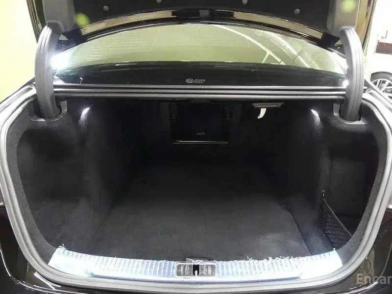 2023 Mercedes-Benz S-Класс с пробегом 93 100 км