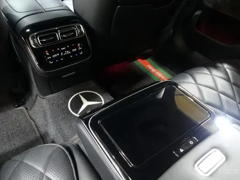 2023 Mercedes-Benz S-Класс с пробегом 93 100 км
