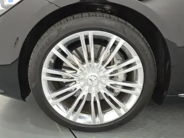 2023 Mercedes-Benz S-Класс с пробегом 18 219 км