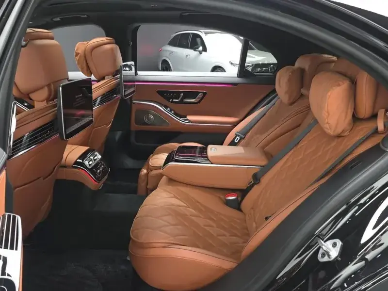 2023 Mercedes-Benz S-Класс с пробегом 18 219 км