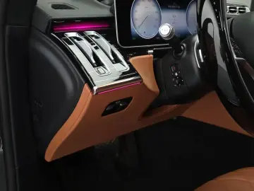 2023 Mercedes-Benz S-Класс с пробегом 18 219 км
