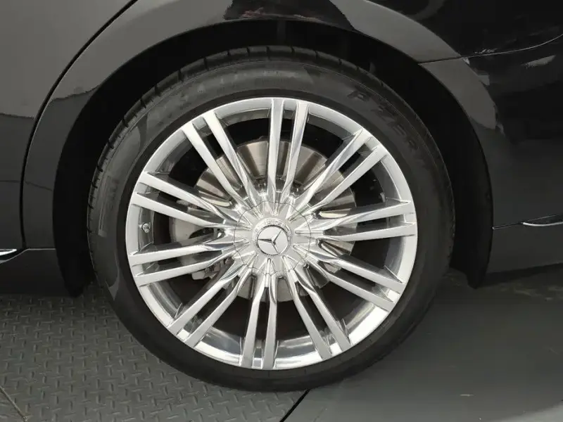 2023 Mercedes-Benz S-Класс с пробегом 18 219 км