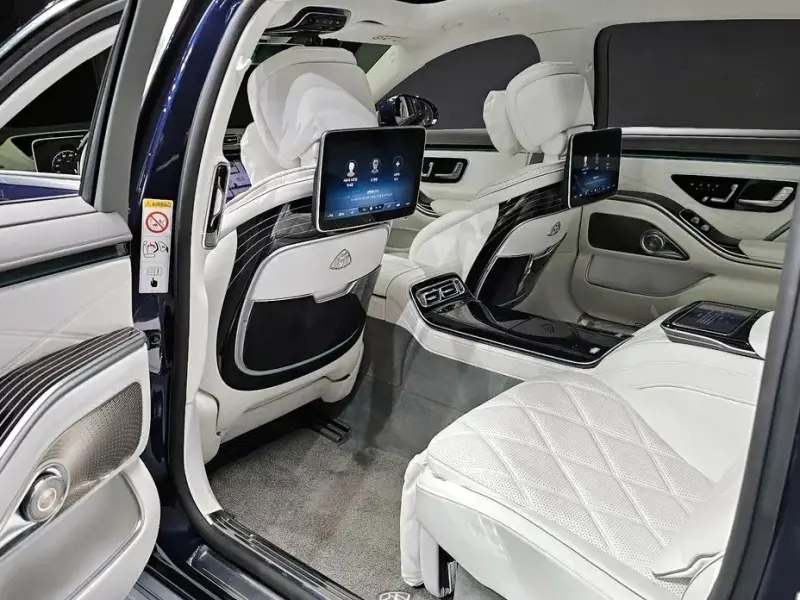 2022 Mercedes-Benz S-Класс с пробегом 18 537 км