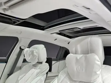2022 Mercedes-Benz S-Класс с пробегом 18 537 км