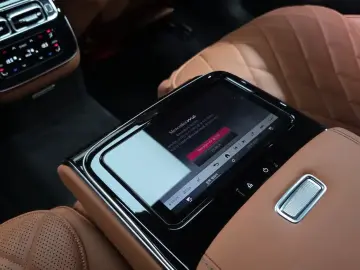 2023 Mercedes-Benz S-Класс с пробегом 18 219 км