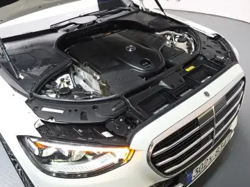 2023 Mercedes-Benz S-Класс с пробегом 101 712 км