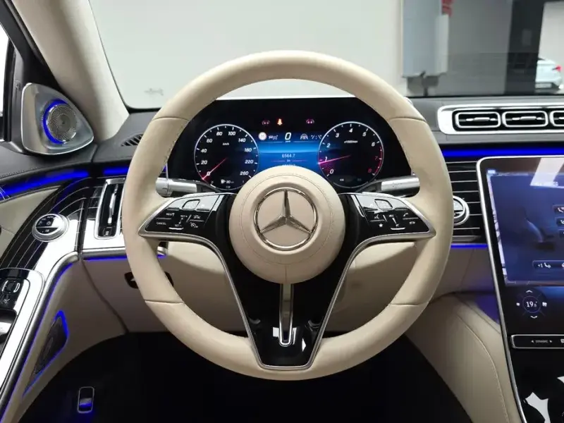 2023 Mercedes-Benz S-Класс с пробегом 101 712 км