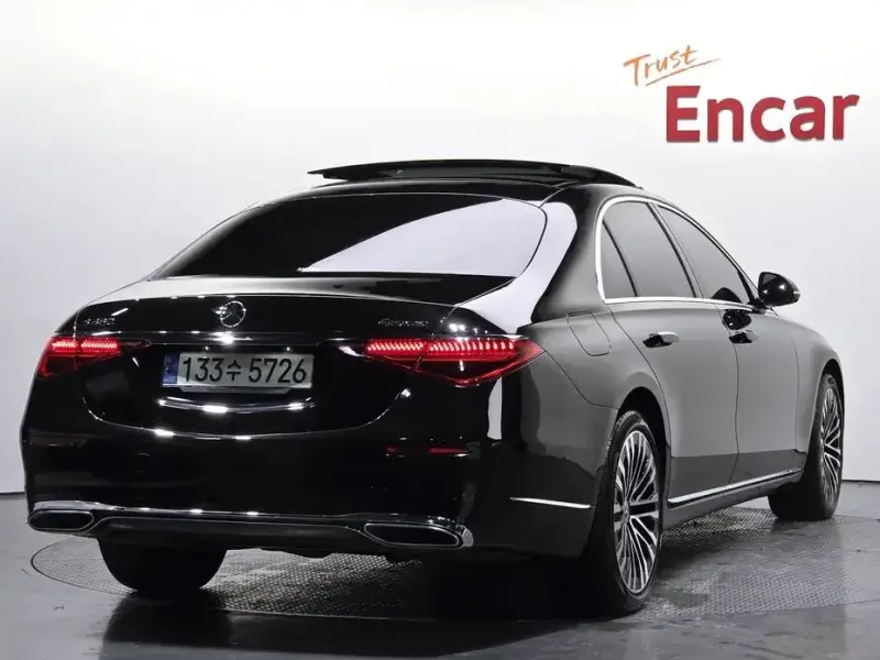 2022 Mercedes-Benz S-Класс с пробегом 56 255 км