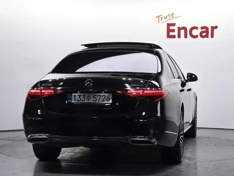 2022 Mercedes-Benz S-Класс с пробегом 56 255 км