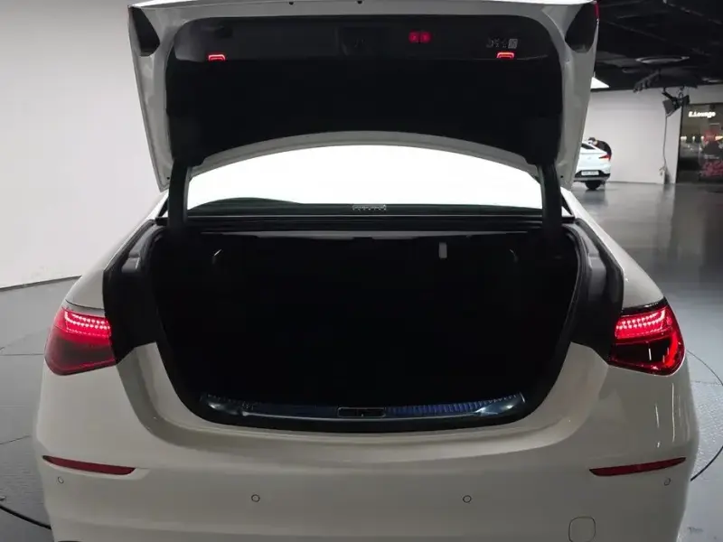 2023 Mercedes-Benz S-Класс с пробегом 101 712 км