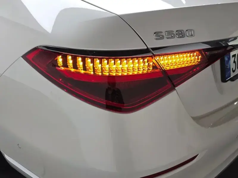 2023 Mercedes-Benz S-Класс с пробегом 101 712 км
